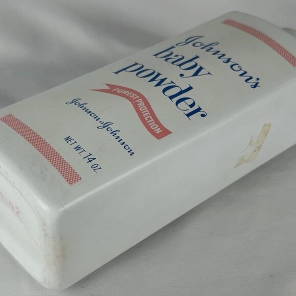Vtg Johnsons Baby Powder Embossed Bottle 14 Oz 1/3 Full Movie Prop USA Babies - Picture 4 of 4